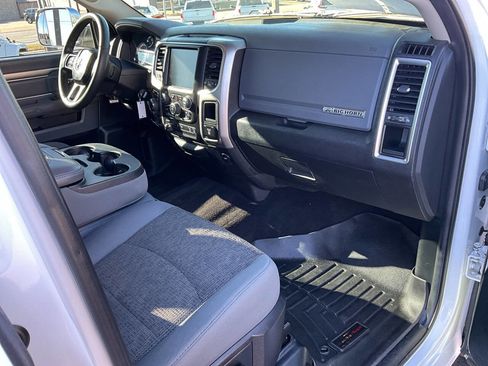 Used 2016 RAM 1500 Big Horn image 32