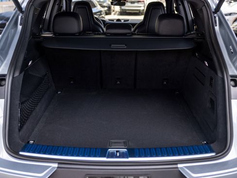 New 2026 Porsche Cayenne image 40