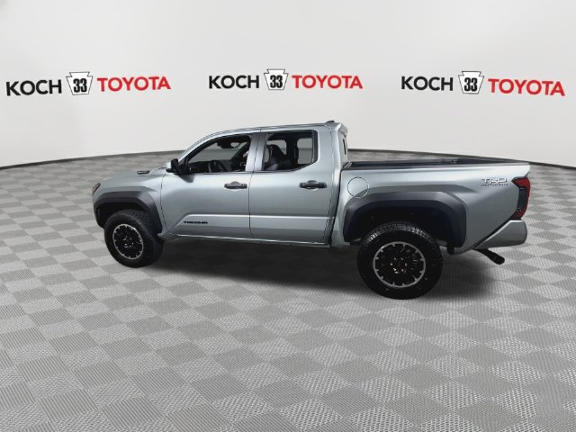 New 2025 Toyota Tacoma TRD Off-Road w/ TRD Off Road Upgrade Package AWD/4WD image 6