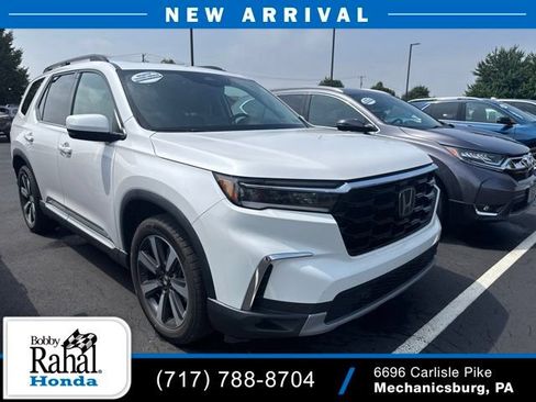 Certified 2023 Honda Pilot Touring image 1