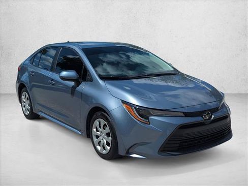 Certified 2024 Toyota Corolla LE FWD image 3