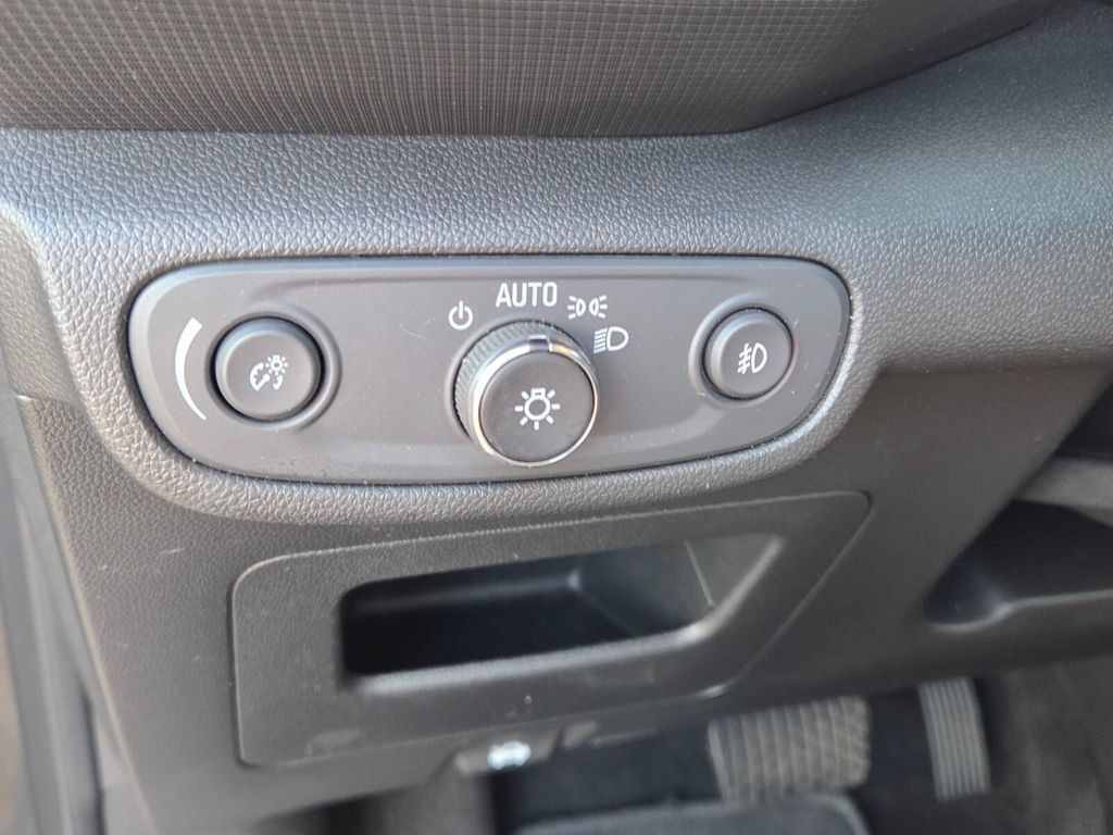 Certified 2023 Chevrolet TrailBlazer LT FWD image 29