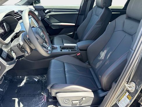Certified 2025 Audi Q3 2.0T Premium Plus w/ Premium Plus Package image 17
