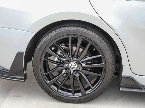 Used 2024 Toyota Camry XSE FWD image 11