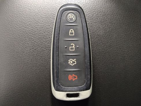 Used 2014 Ford Escape Titanium image 32