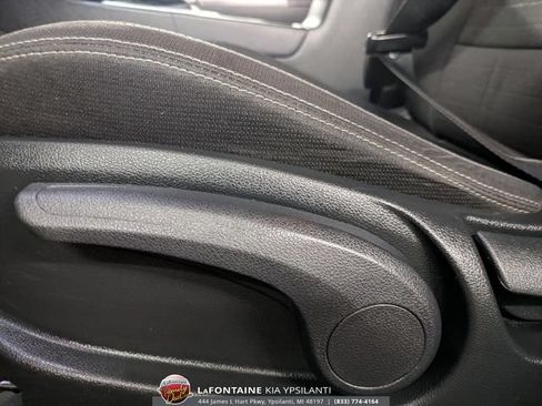 Used 2018 Kia Sportage LX AWD/4WD image 13