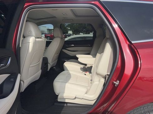 Used 2023 Buick Enclave Essence w/ Experience Buick Package image 6