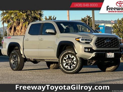 Used 2021 Toyota Tacoma TRD Off-Road image 1