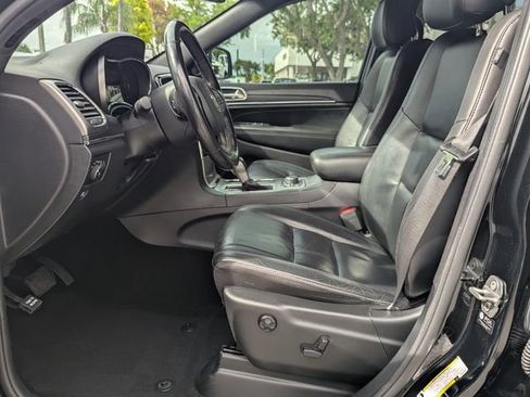 Used 2021 Jeep Grand Cherokee Limited w/ Premium Lighting Group AWD/4WD image 11