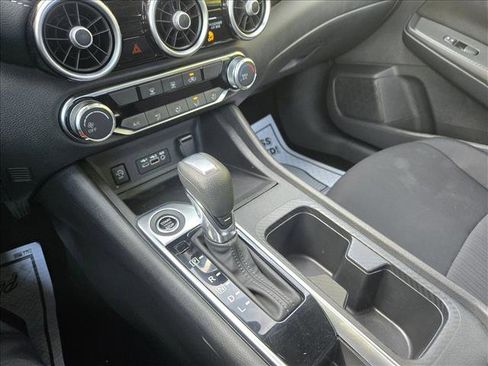 Used 2024 Nissan Sentra SV image 12