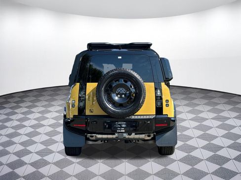 New 2026 Land Rover Defender 110 Trophy Edition AWD/4WD image 9