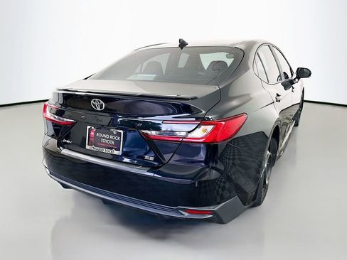 Certified 2025 Toyota Camry SE w/ Convenience Package image 5