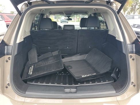 Used 2025 Nissan Rogue Rock Creek w/ Rock Creek Premium Package image 7