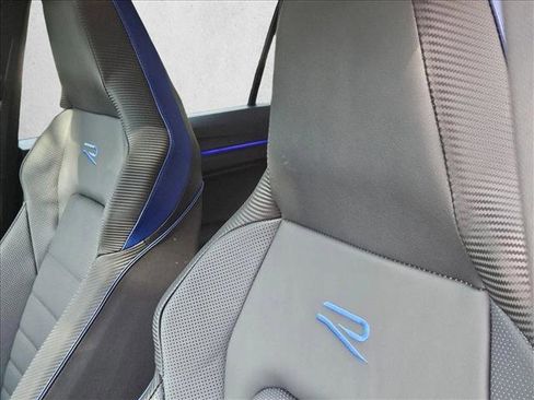 Used 2024 Volkswagen Golf R AWD/4WD image 12