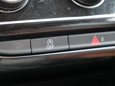 Certified 2023 Volkswagen Atlas SE image 36