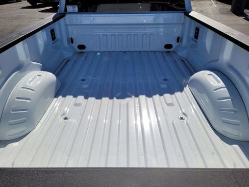 New 2026 Ford F250 XL w/ XL Chrome Package RWD image 17