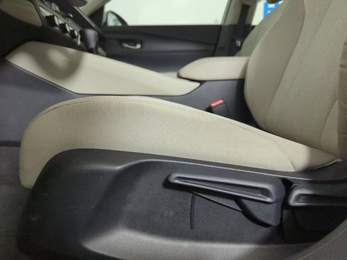 Used 2025 Honda Accord LX image 26