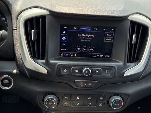 Used 2023 GMC Terrain SLE AWD/4WD image 13