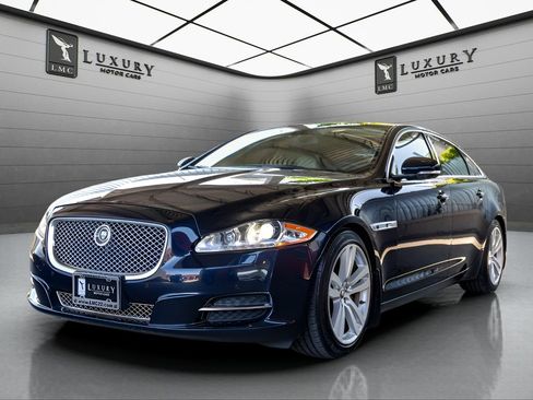 Used 2012 Jaguar XJ L RWD image 4