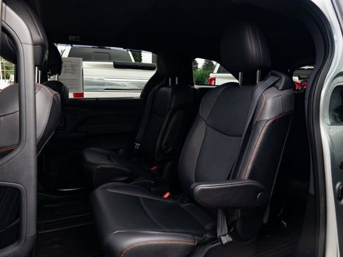 Used 2021 Toyota Sienna XSE image 21