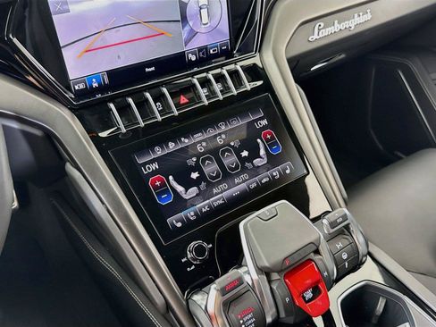 Used 2023 Lamborghini Urus S AWD/4WD image 21