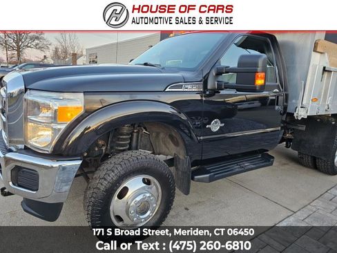 Used 2015 Ford F350 XLT w/ XLT Interior Package image 16