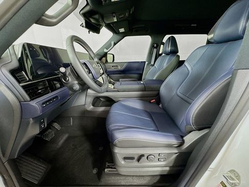 New 2026 INFINITI QX80 4WD w/ Sport Exterior Package image 24