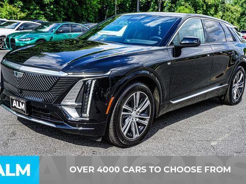 Used 2024 Cadillac Lyriq Luxury AWD/4WD image 2