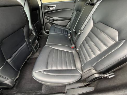 Used 2024 Ford Edge SEL image 25