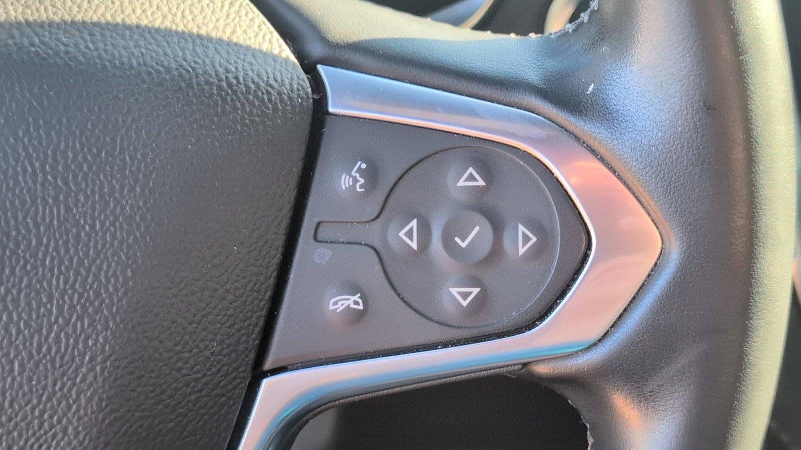 Used 2023 Chevrolet Traverse LT FWD image 29