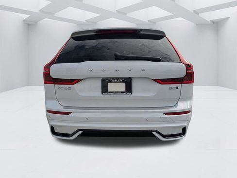 New 2026 Volvo XC60 B5 Ultra w/ Protection Package Premier AWD/4WD image 5