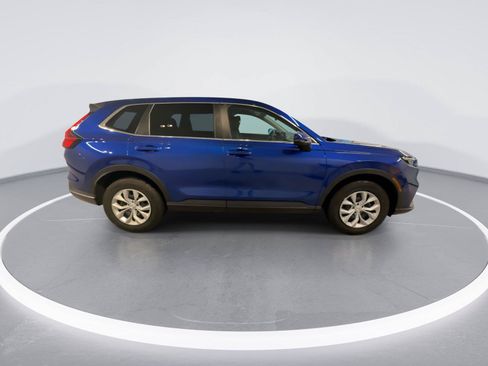 Used 2025 Honda CR-V LX image 9