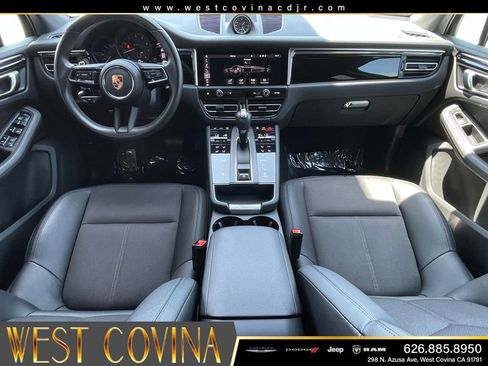 Used 2023 Porsche Macan AWD/4WD image 28