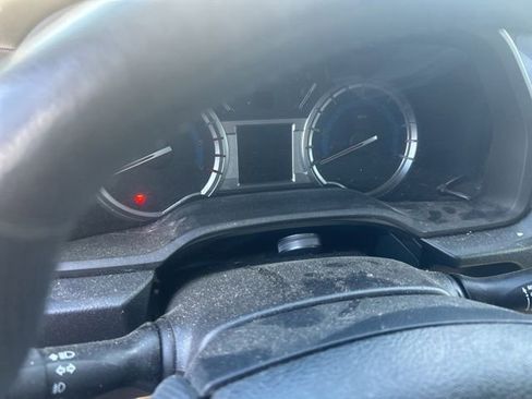 Used 2017 Toyota 4Runner SR5 image 18