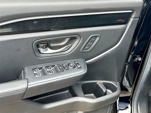 Used 2025 Honda Pilot Elite image 19