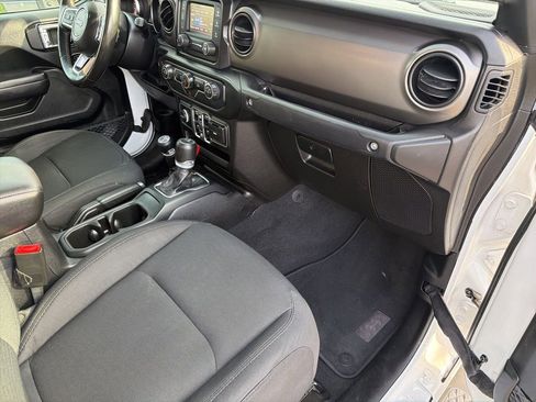 Used 2020 Jeep Gladiator Sport w/ Quick Order Package 24S image 24