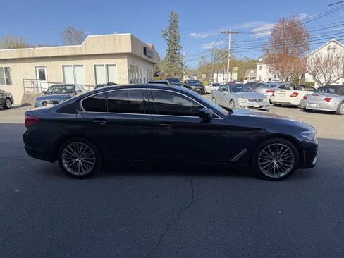 Used 2018 BMW 530i xDrive image 10
