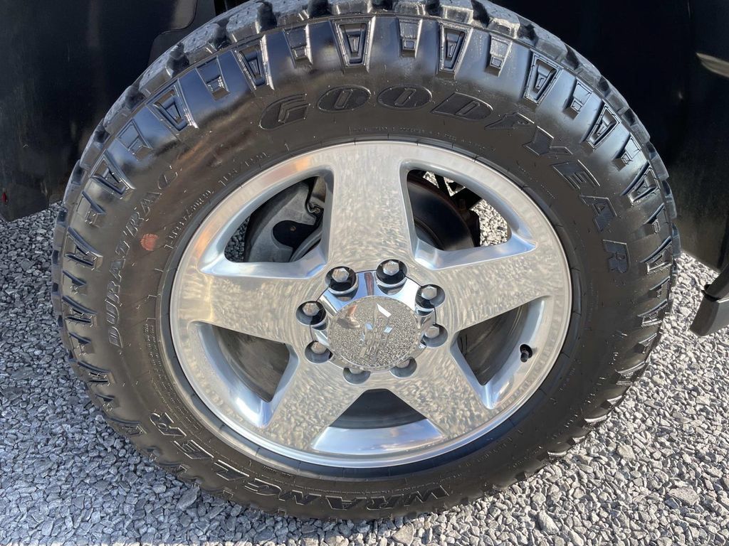 Used 2014 Chevrolet Silverado 2500 LT w/ Interior Plus Package AWD/4WD image 34