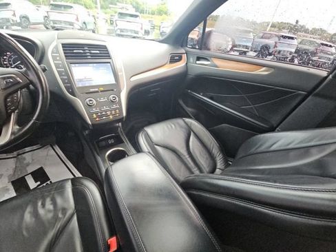 Used 2019 Lincoln MKC Select w/ MKC Climate Package AWD/4WD image 40