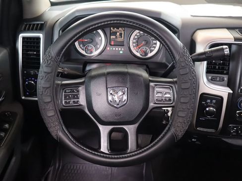 Used 2017 RAM 2500 SLT AWD/4WD image 18