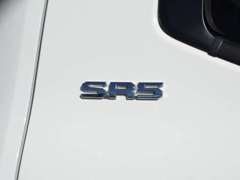 Used 2022 Toyota Tundra SR5 image 10