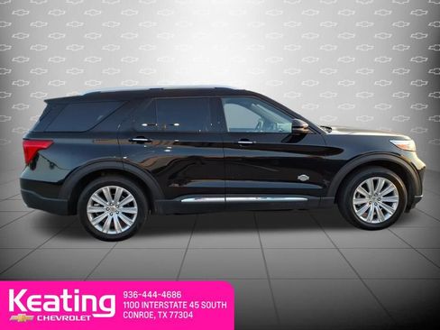 Used 2023 Ford Explorer King Ranch w/ Technology Package RWD image 4