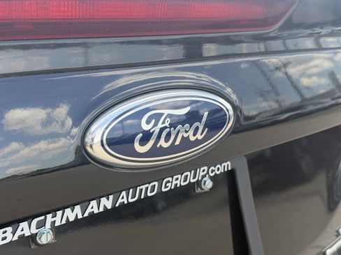 Used 2014 Ford Focus SE FWD image 9