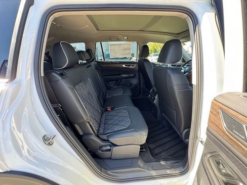 New 2026 Volkswagen Atlas SEL Premium R-Line AWD/4WD image 22