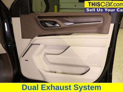 Used 2021 GMC Yukon Denali w/ Denali Premium Package image 31