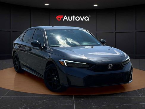 Used 2025 Honda Civic Sport Touring image 7