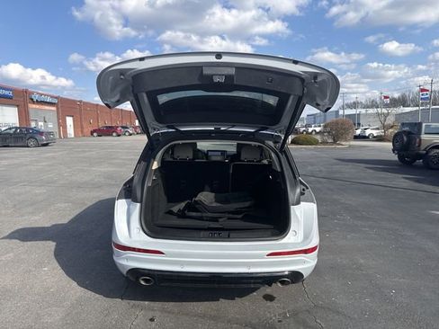 Used 2025 Lincoln Corsair Grand Touring w/ Equipment Group 302A image 23