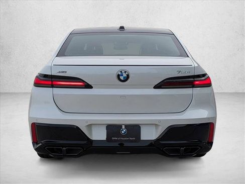 New 2026 BMW 760i xDrive AWD/4WD image 7