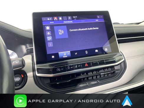 Used 2022 Jeep Compass Limited image 2