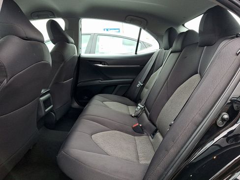 Used 2021 Toyota Camry LE image 11